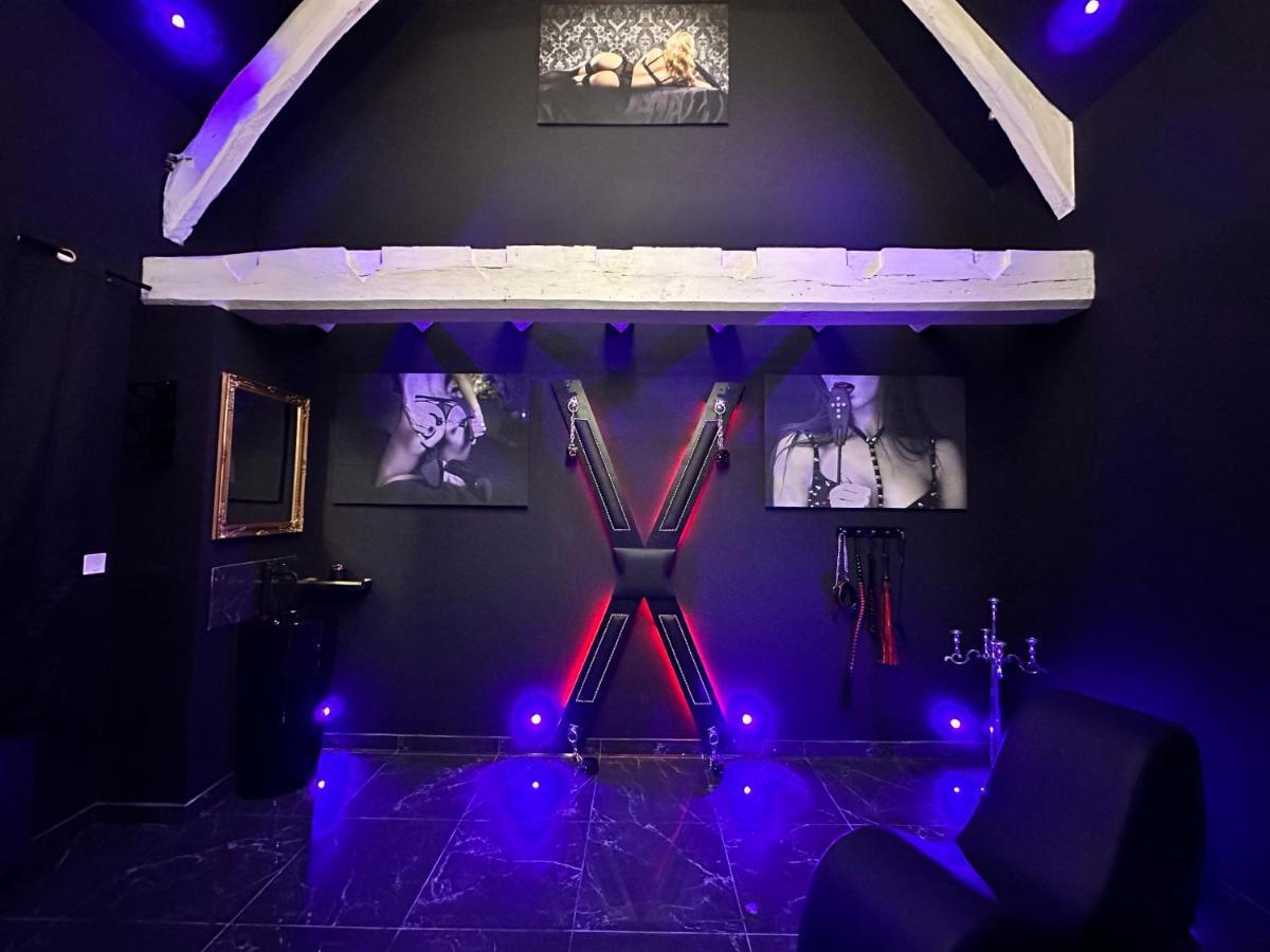 Loveroom De Luxe - Theme 50 Nuances De Grey Maison Privative Spa Insolite Douchy-les-Mines Eksteriør billede